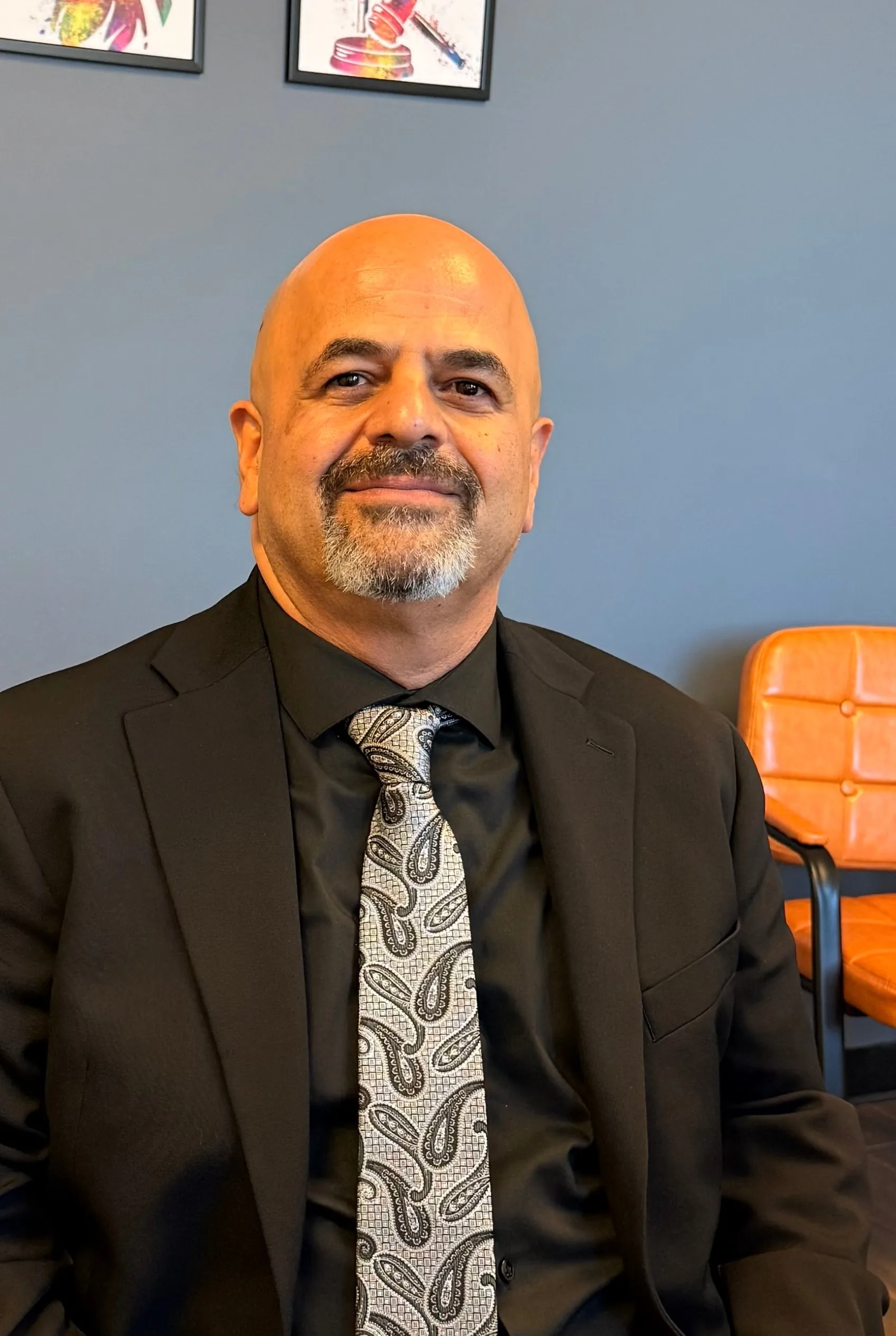 Ali R. Nassiripour，执业律师